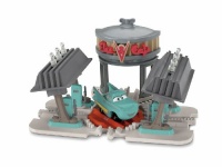 Disney Pixar Cars GeoTrax Transportation System Flo's V-8 Café by Fisher-Price