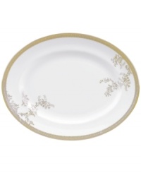 Inspired by the intricate ribbons of lace that adorn Vera Wang dresses, this gold lace border melds with a delicate floral design to form a pattern on this collection of dinnerware and dishes that is both exquisitely detailed and elegantly timeless.