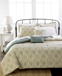 Create a sweet retreat in your space with this Jardin duvet cover set, showcasing an artistic diamond design in soft, soothing colors. Comes complete with shams and two decorative pillows. Reverses to solid.