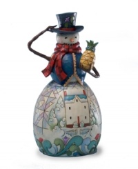 Collectors will adore this Snowman figurine with its signature Jim Shore details that evoke America of a bygone era. History buffs will appreciate the use of the pineapple, a holiday motif first popularized in Colonial Williamsburg.