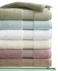 Live in the lap of luxury. This washcloth from Hotel Collection gives a spa-like feel to your bathroom with ultra-soft, pure Turkish cotton. Choose from six muted hues.