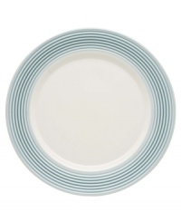 Find style and substance in the Tin Can Alley dinner plate. A blue glaze and concentric grooves – seven degrees – give the Lenox dinnerware an understated elegance in versatile bone china.