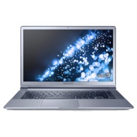 Samsung Series 9 NP900X4D-A05US 15-Inch Premium Ultrabook (Silver)