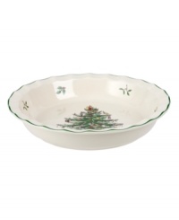 With an historic pattern starring the most cherished symbol of the season, Spode's Christmas Tree pie plate is a festive gift to holiday baking. A full evergreen tree with baubles, tinsel and perfectly wrapped packages sets the table for celebration.