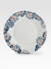 Celebrate the beauty of spring with this exquisite fine bone china plate decaled with pretty, blooming florals.DecaledFine bone chinaDishwasher safeImported