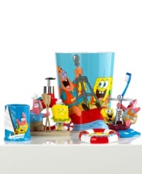 Who lives in a pineapple under the sea? Spongebob Squarepants decorates the bath with this playful tumbler, featuring the one and only Spongebob and his best friend Patrick all in bright colors pleasing to your little ones.