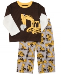 Give him a real pick-me-up before he drifts off with this fun graphic shirt and pant sleepwear set from Carter's.