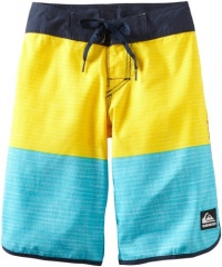 Quiksilver Boys 8-20 Division Scallop, Sunrise, 24