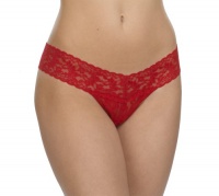 Hanky Panky Low Rise Thong - Signature Lace - Petite (Red)