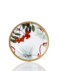 A new holiday classic, the Holly Berry bread and butter plate features filigree-patterned gold and beautiful Christmas botanicals in elegant white porcelain. Complements Grand Buffet Classic Gold and Red Rim dinnerware.