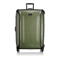 Vapor is constructed from a super-light, triple-layer, high-performance alloy of ABS and polycarbonate. It offers the protection of a hardside case while setting the standard for strength, durability, mobility and aesthetics. This extra-large case is ideal for extended business and leisure trips.