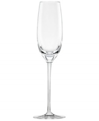 More than meets the eye, this flute from the Rose crystal stemware collection boasts a simply luminous bowl and slender stem. Etched roses sweetly adorn the base for a touch of modern romance, courtesy of Marchesa by Lenox.